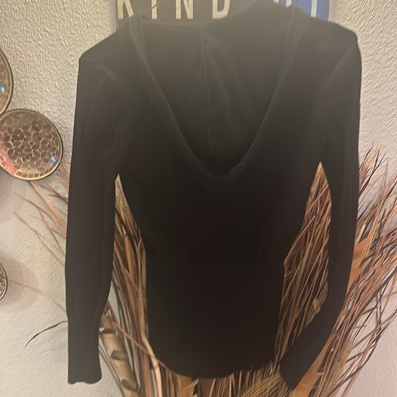 Guess XS Zip-up Sweatshirts Bundle 1 gray, 1 black - Picture 3 of 4